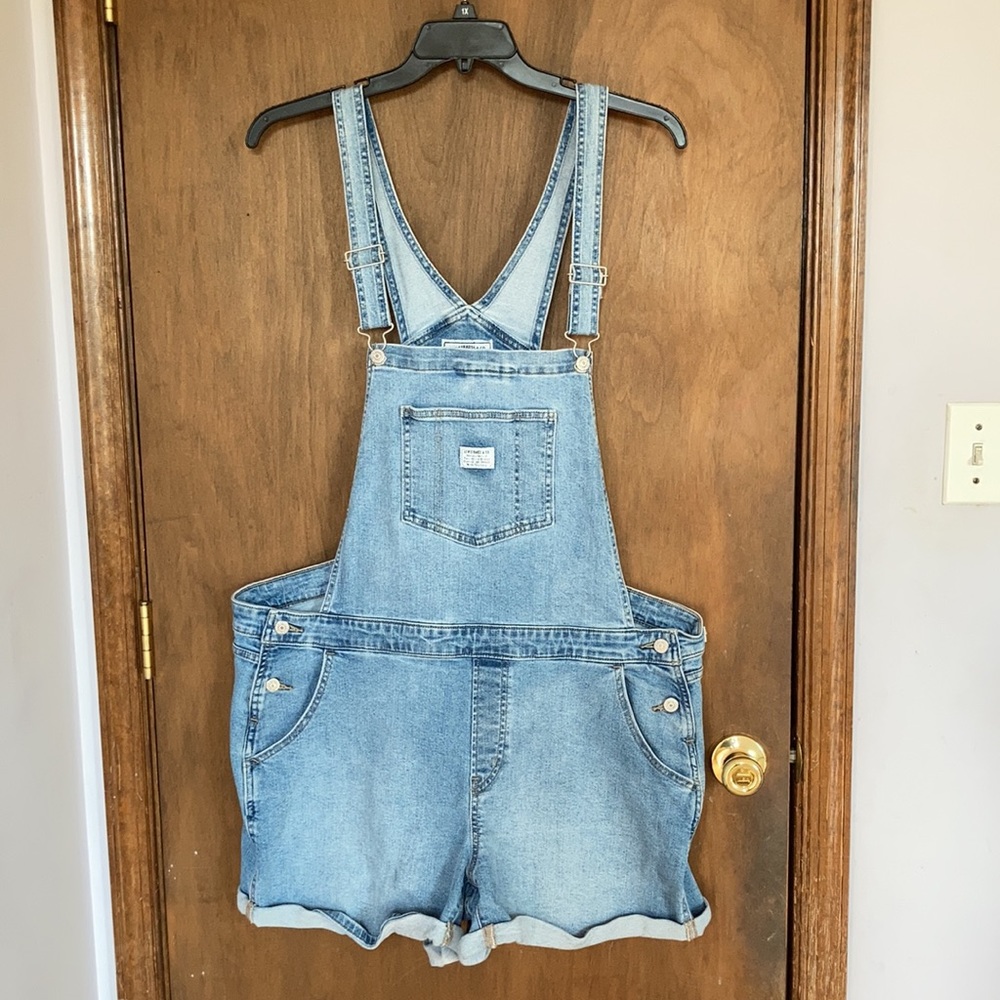 Relist 6/13 Levi’s denim jean short overall 20W - Picture 3 of 17